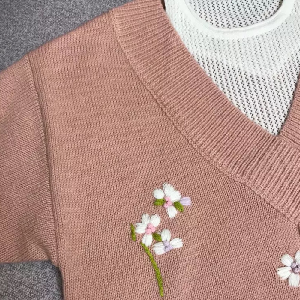 Beautiful Sweater - Picture 5 of 6